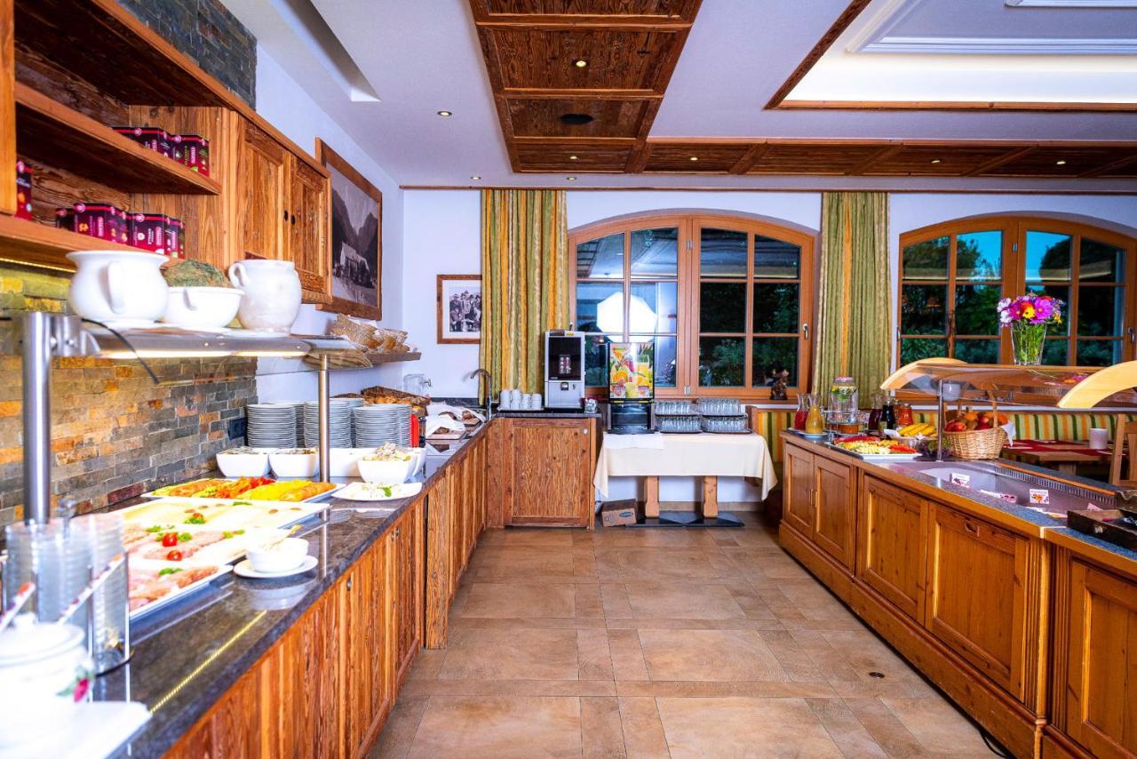 Hotel Schoerhof Saalfelden Buitenkant foto